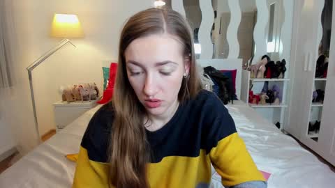 kate_redgar online show from 03-06-25, 04:28
