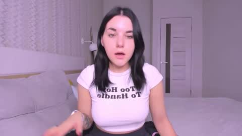 KATE online show from 11-11-25, 10:04