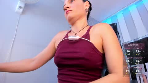 kate_roose online show from 02-18-25, 03:10