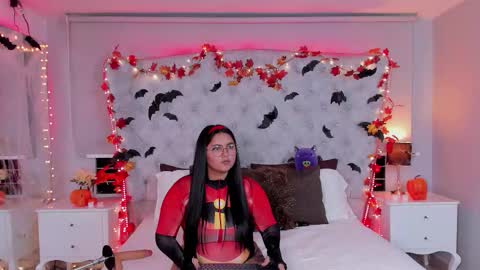 kateanderss online show from 10-31-25, 02:01