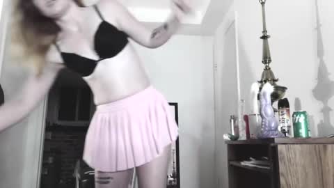 Snapshot of kateloveforever chatting on 09-21-25, 06:26 Kateloveforever online show from 09-21-25, 06:26