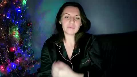 KateMorana online show from 12-19-24, 06:01