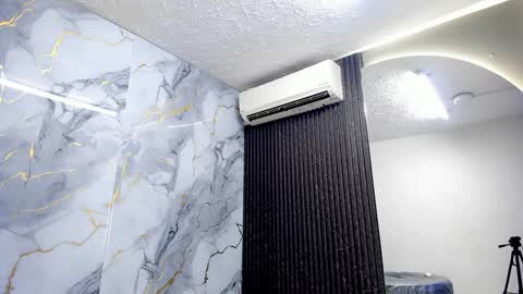 Im Katherine but call me Kate  online show from 01-18-25, 12:15