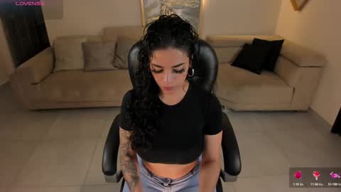 K A T E  online show from 02-20-25, 05:12