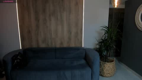 K A T E  online show from 03-08-25, 12:30