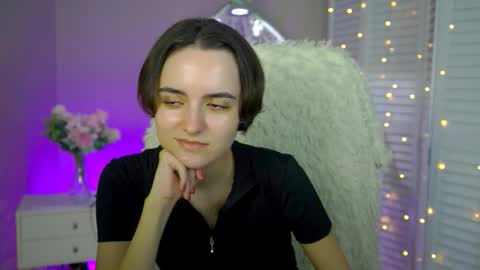 Snapshot of katewillows chatting on 12-02-25, 12:10 katewillows online show from 12-02-25, 12:10