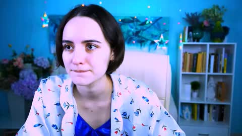 katewillows online show from 02-12-26, 04:07