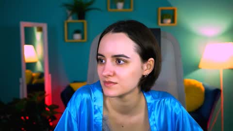 katewillows online show from 02-15-26, 04:53