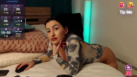 KateyRiva online show from 02-05-25, 12:53