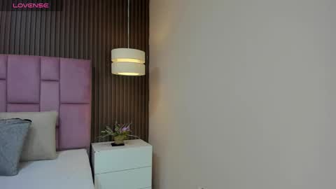   online show from 12-14-25, 11:37