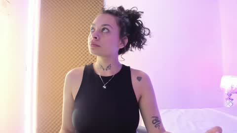 KatheGomez  online show from 01-25-25, 01:32