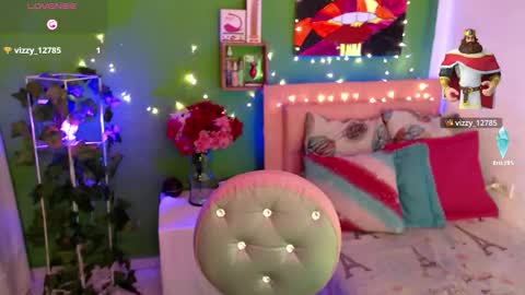 Snapshot of katherincastillo chatting on 10-27-25, 06:17 katherin online show from 10-27-25, 06:17