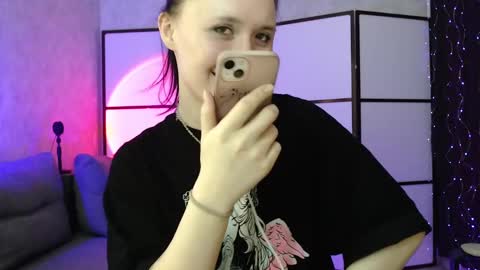 Snapshot of katherine_johnson chatting on 01-31-25, 12:18 katherine_johnson online show from 01-31-25, 12:18