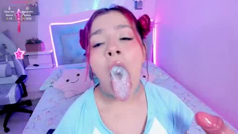 Kathia  online show from 01-25-25, 03:40