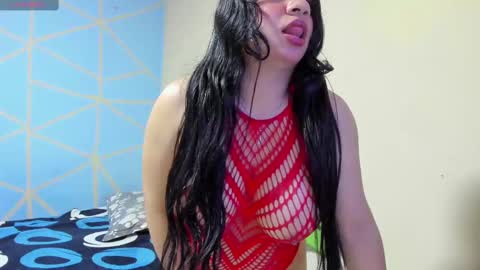 Snapshot of kathiaa_spring chatting on 09-27-25, 02:11 kathia online show from 09-27-25, 02:11