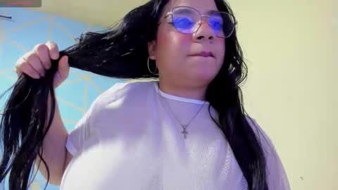 Snapshot of kathiaa_spring chatting on 10-06-25, 02:53 kathia online show from 10-06-25, 02:53