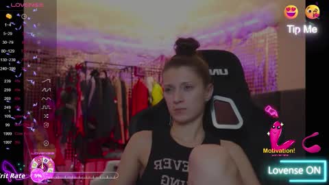 kathleen_frost online show from 10-14-25, 07:03