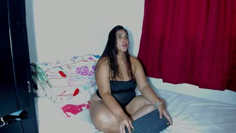 Snapshot of kathya_rabbit chatting on 01-10-26, 08:54 Kathye online show from 01-10-26, 08:54