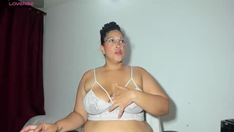 Snapshot of kathya_rabbit chatting on 02-19-26, 01:23 Kathye online show from 02-19-26, 01:23