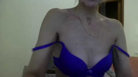 Snapshot of katia888 chatting on 01-23-25, 11:58 katia888 online show from 01-23-25, 11:58