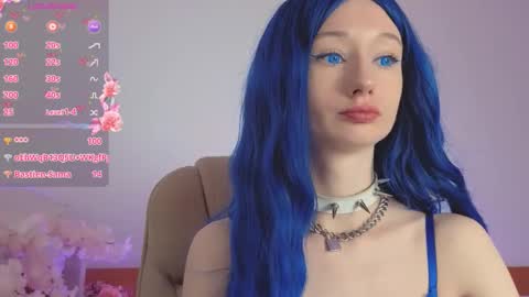 Katia  online show from 11-21-25, 07:07