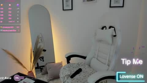 Katia online show from 11-22-25, 05:56