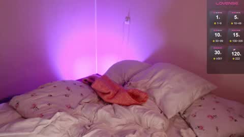 Katie Deville online show from 09-29-25, 01:11