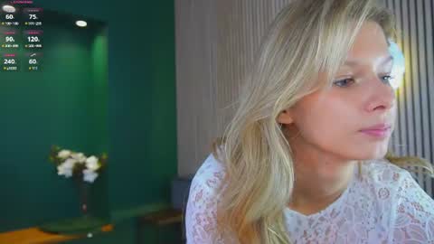 Snapshot of katie_dierse chatting on 07-10-26, 07:12 Katie online show from 07-10-26, 07:12