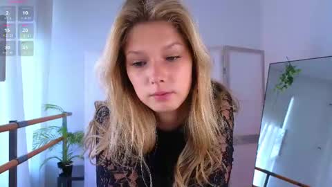 Snapshot of katie_dierse chatting on 08-06-26, 06:59 Katie online show from 08-06-26, 06:59