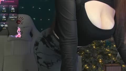 Snapshot of katie_taylorr chatting on 01-15-25, 10:13 Katie online show from 01-15-25, 10:13