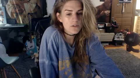 Katie online show from 09-18-25, 05:20