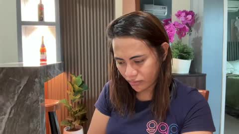 Snapshot of katiefrox_ chatting on 07-17-26, 01:23 katiefrox online show from 07-17-26, 01:23