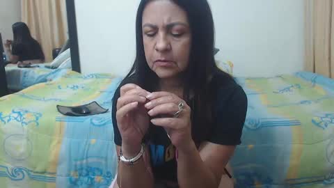 Snapshot of katiehotx chatting on 12-20-24, 02:30 katie online show from 12-20-24, 02:30