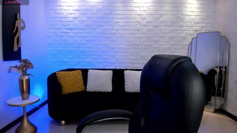 Kate Stonne online show from 10-14-25, 03:18