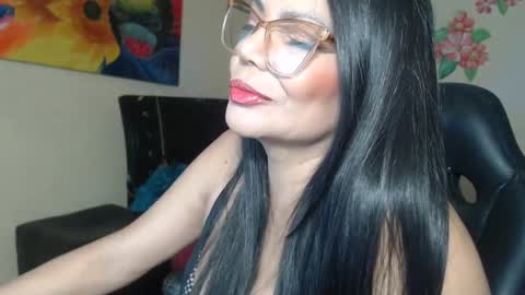 katiusca_horny2 online show from 12-16-24, 11:12