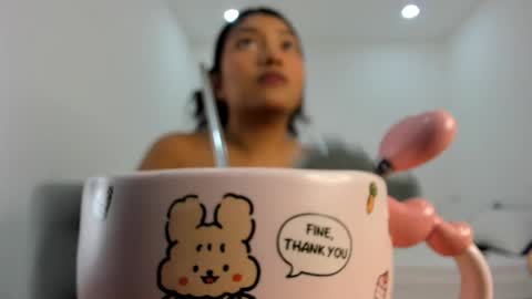 Follow me on instagram and twitter as correaktnees online show from 09-18-25, 07:43