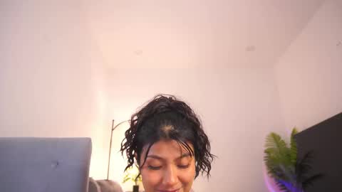 Snapshot of katnees_correa chatting on 01-10-26, 08:38 Follow me on instagram and twitter as correaktnees online show from 01-10-26, 08:38