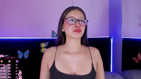 Snapshot of katniss_lovee_ chatting on 12-14-25, 03:12 .... Katniss .... online show from 12-14-25, 03:12