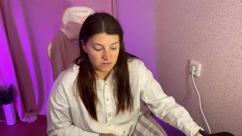   naked in pvt show 100 tk online show from 10-14-25, 06:31