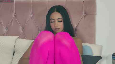 katrina clark online show from 11-26-25, 10:11