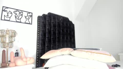 katrina moore online show from 02-13-25, 02:20