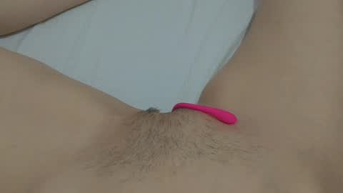 Snapshot of katrinna_arinna chatting on 01-10-25, 03:06 katrina dont forget to give me thumbs up online show from 01-10-25, 03:06