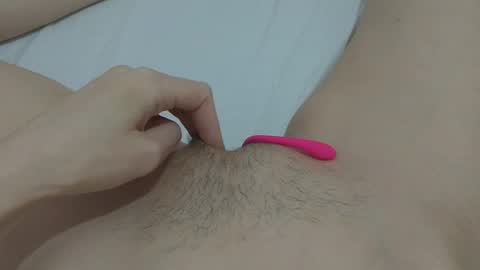 Snapshot of katrinna_arinna chatting on 01-14-25, 04:40 katrina dont forget to give me thumbs up online show from 01-14-25, 04:40