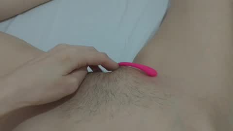 Snapshot of katrinna_arinna chatting on 01-17-25, 12:20 katrina dont forget to give me thumbs up online show from 01-17-25, 12:20