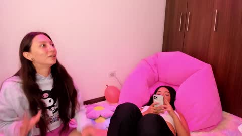 Snapshot of katrinrosex chatting on 01-08-25, 03:07 Katrin  online show from 01-08-25, 03:07