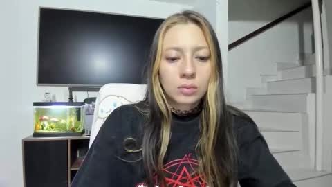 Snapshot of katrinrosex chatting on 09-16-25, 11:00 Katrin  online show from 09-16-25, 11:00