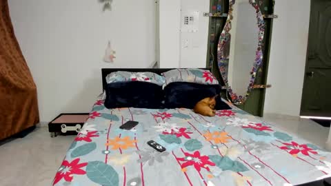 Snapshot of katrinrosex chatting on 09-30-25, 08:58 Katrin  online show from 09-30-25, 08:58