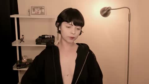 katsuro online show from 10-24-25, 08:49