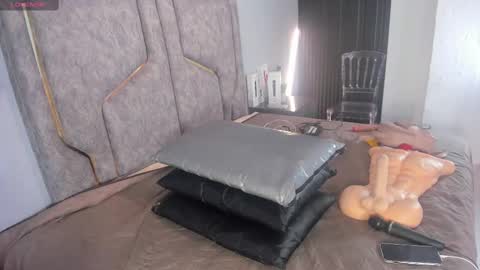 Katerine online show from 03-07-25, 03:40