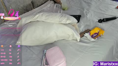 Katerine online show from 11-28-25, 09:17